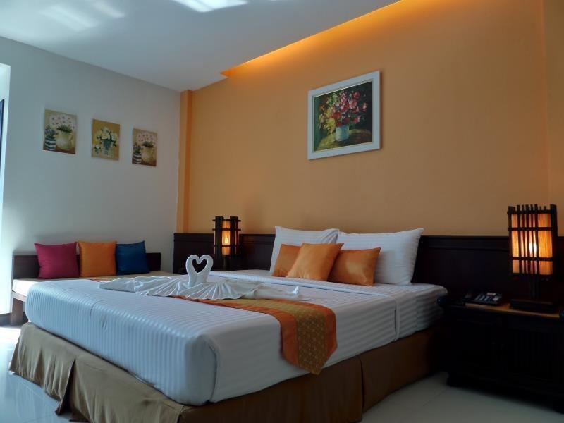 City Park Hotel Phatthalung Buitenkant foto