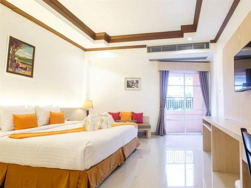 City Park Hotel Phatthalung Buitenkant foto