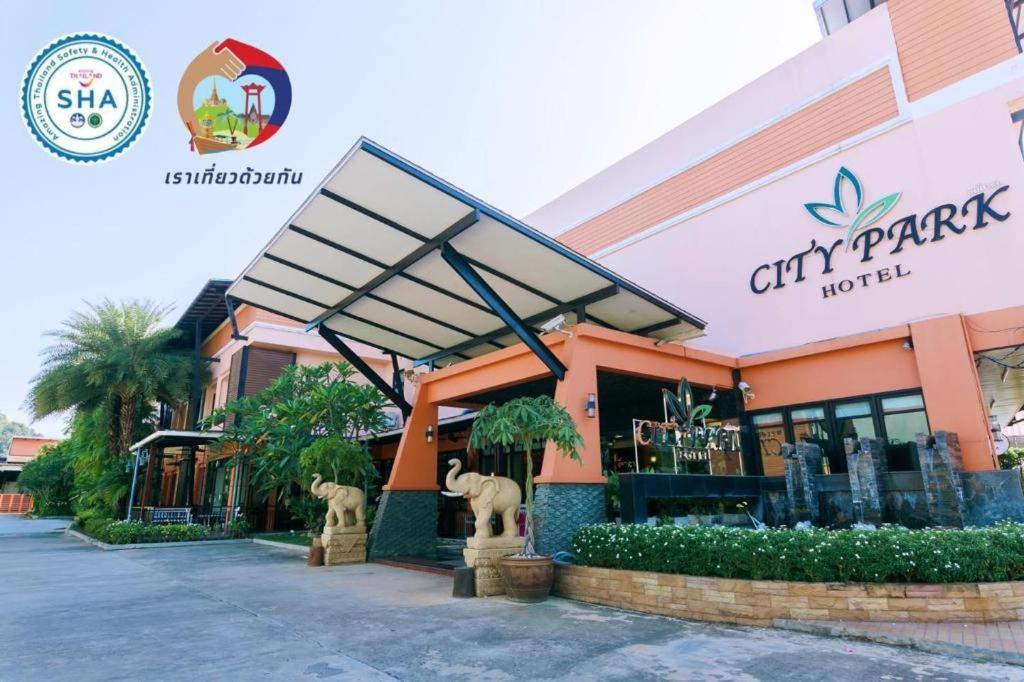 City Park Hotel Phatthalung Buitenkant foto