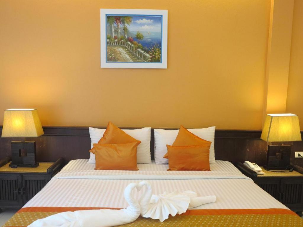 City Park Hotel Phatthalung Buitenkant foto