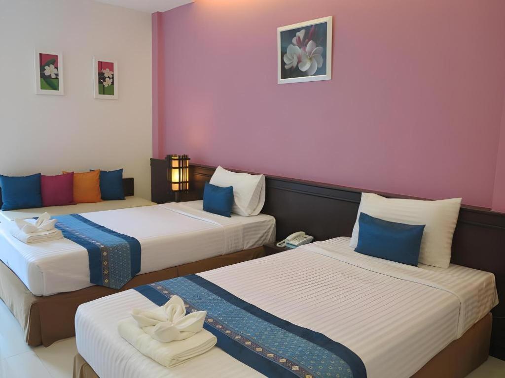 City Park Hotel Phatthalung Buitenkant foto
