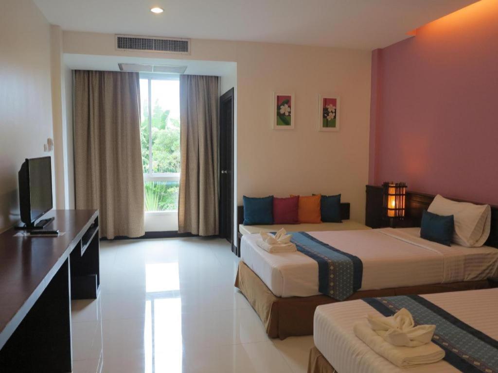 City Park Hotel Phatthalung Buitenkant foto