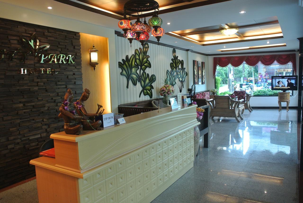 City Park Hotel Phatthalung Buitenkant foto