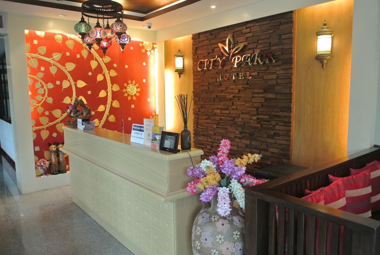 City Park Hotel Phatthalung Buitenkant foto