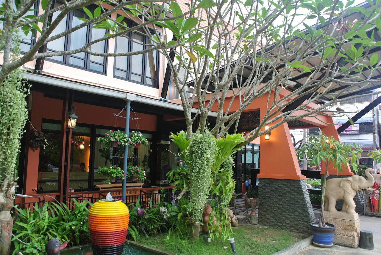 City Park Hotel Phatthalung Buitenkant foto